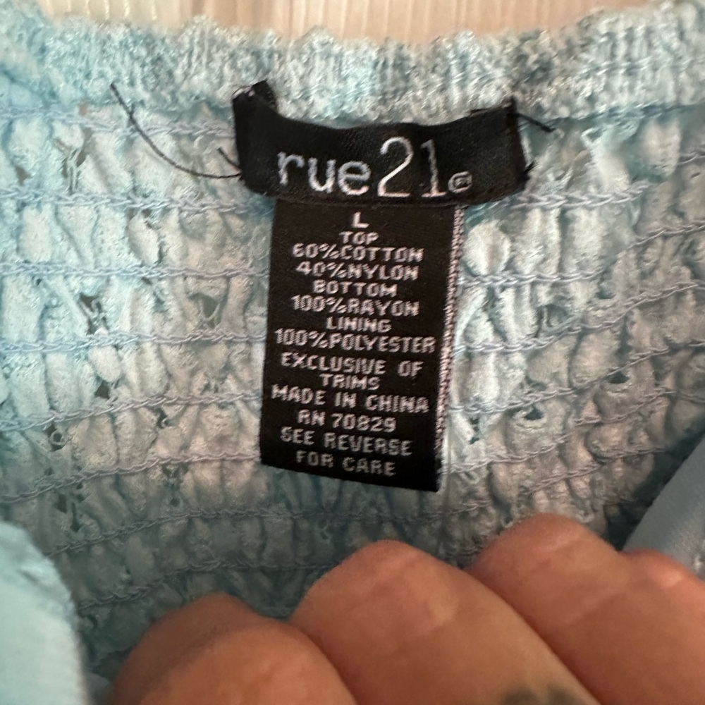 Rue21 Floral romper - Picture 8 of 8